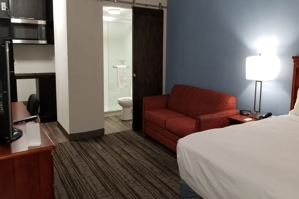 Guest Room with Two Queen Beds and Free WiFi